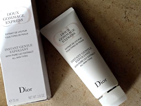 Dior Instant Gentle Exfoliant With Pure Lily Extract